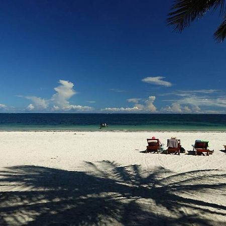 Cowrie Beach Haven Studio Lägenhet Mombasa Exteriör bild